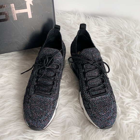 ash sneaker lunatic